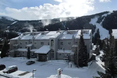 Image de Immense condo 3br / 3ba, 2 salons, au pied des pistes dans le domaine skiable de Keystone