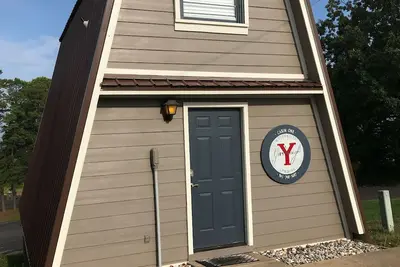 Image de Cabine surplombant Yarborough Landing et Millwood Lake