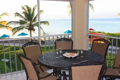 Image de 3 Chambre Cayman Condo sur Seven Mile Beach!