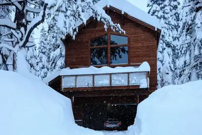 Image de Nouvelle maison de luxe avec 3 suites principales, cuisine des chefs, Tahoe Donner