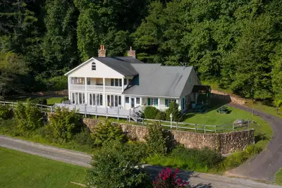 Image de Détendez-vous et profiter de la beauté de la New River et montagnes