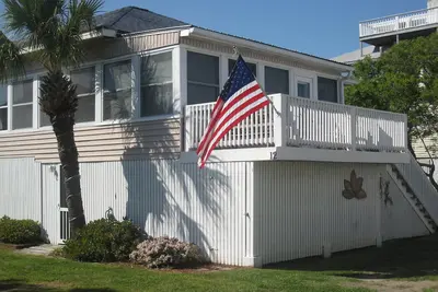 Image de Grand cottage traditionnel, à 100 pas des dunes, accès à la plage privée