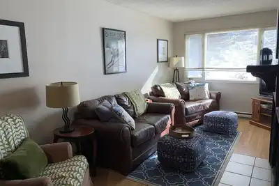 Image de Familiale sol condo niveau étapes de Lower Village Gondola