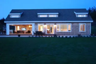 Image de Waterfront Westcott Bay Cape Cod sur 5 Acre Estate - Promenade à Roche Harbor