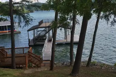 Image de Vue spectaculaire * Au bord du lac 400 pi - Voir le lac de 4 côtés de la maison. Magnifique