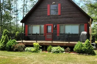 Image de Red Dog Lodge - Chalet au bord de la rivière - Paradis des sportifs