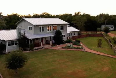 Image de Duplex isolé sur 15 hectares pouvant accueillir jusqu'à 14 personnes