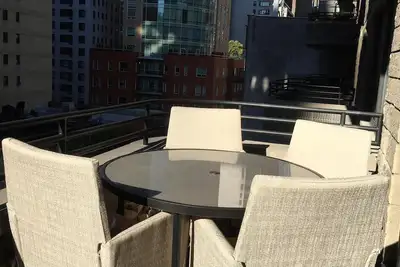 Image de * Luxe * Midtown Manhattan. Concierge 24h / 24. Marchez jusqu'au métro / salle à manger. Wifi