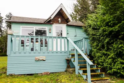 Image de Sage Cottage au dernier recours sur Berry Point Road sur l'île Gabriola, B. C.