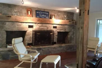 Image de Familiale vacances Lakehouse! Profitez de notre secteur riverain, et l'attraction locale!