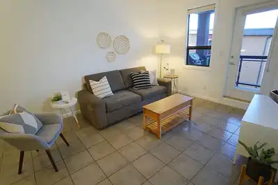 Image de Retreat Relaxing Surplombant Quiet 3rd Floor Courtyard Playa