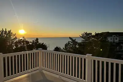 Image de Harvey Cedars - 2e de Bay, un bloc à l'océan - Récemment meublé - Central A / C