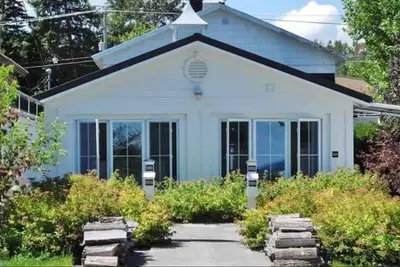 Image de Calme, Privé, Bord de l'eau - Luxe sur 125 Ft. De Suttons Bay