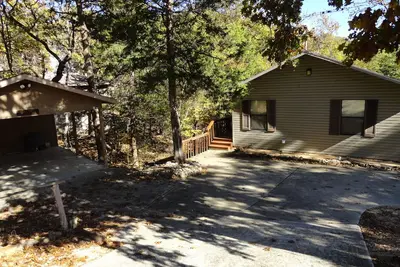 Image de Hojo's Cabin est une maison au bord du lac dans un cadre privé et calme, Wi-Fi