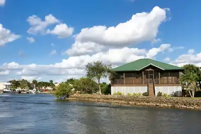Image de Maison isolée et évasion extérieure