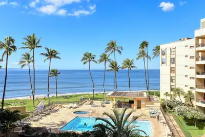 Image de Ocean View Condo dans la station balnéaire avec piscine, bain à remous et lanai