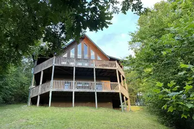 Image de Superbe cabane d'évasion champêtre avec vue sur les Smoky Mountains!