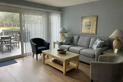 Image de Ocean Oriented Villa avec un beau terrain de golf! !