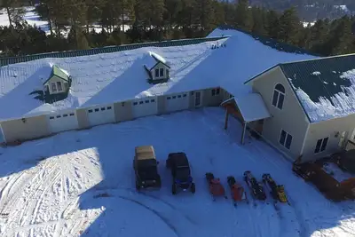 Image de Reunion Paradise! 6000 sq ft. 20 acres, Spa vues incroyables, près de Deadwood