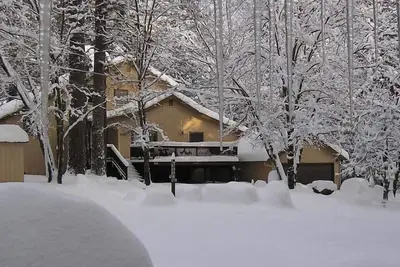 Image de \"Belle maison spacieuse à Yosemite - (WawonaHome