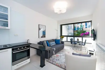 Image de Superbe location de colonie allemande: bien plus qu'une simple chambre avec vue