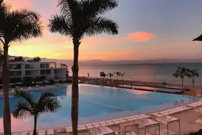 Image de Condo 2 chambres en bord de mer, vue magnifique sur l'océan et la piscine