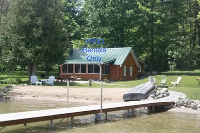 Image de Cabane en rondins Bellaire / Intermediate Lake (avec air)