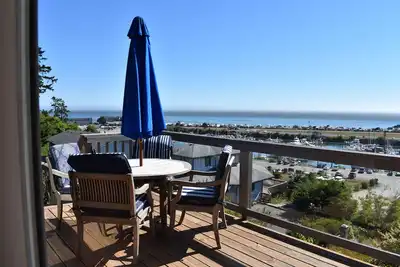 Image de Belle maison avec vue sur l'océan sur la majestueuse côte de l'Oregon