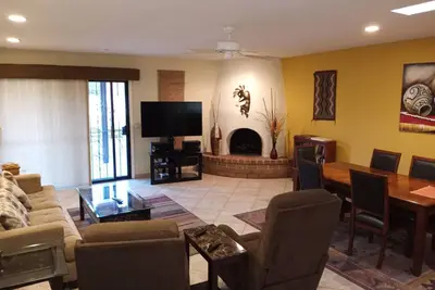 Image de Belle maison de ville Catalina View près de Sabino Canyon, restaurants et boutiques