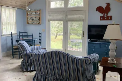 Image de Adorable chalet sur l'historique Rt 6a de Cape Cod