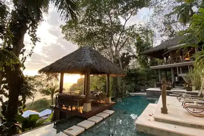 Image de Villa Temenos - Un sanctuaire, le renouvellement, un retour Ă soi-mĂŞme. . .