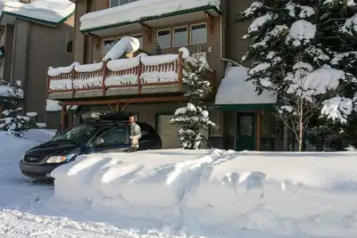 Image de Spa privé - Cette maison de ville a tout et plus! Ski, luge, vélo, randonnée