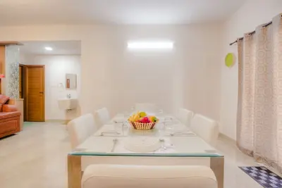 Image de Appartement 3 chambres avec maison familiale