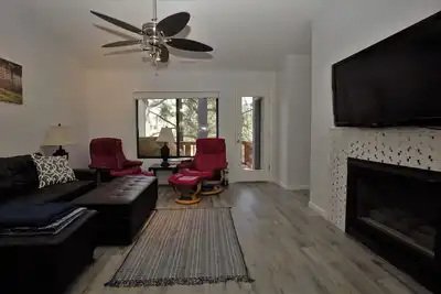 Image de Condo de luxe dans les pins du nord de l'Arizona Cool près du Continental Country Club