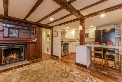 Image de Vues panoramiques sur le port, pont privé, quartier historique, à pied!