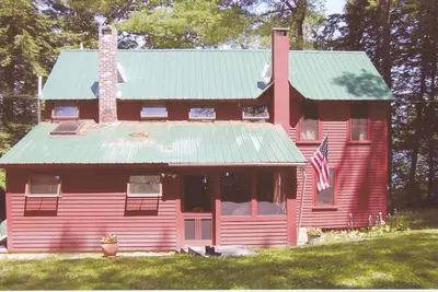 Image de Cabine familiale au bord de l'eau