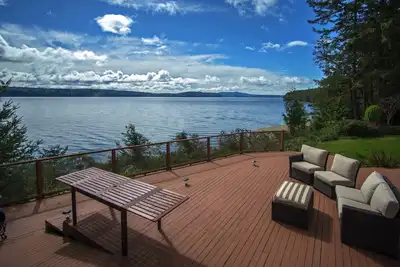 Image de Parc national olympique, canal Hood et maison au bord de l'eau de Brinnon
