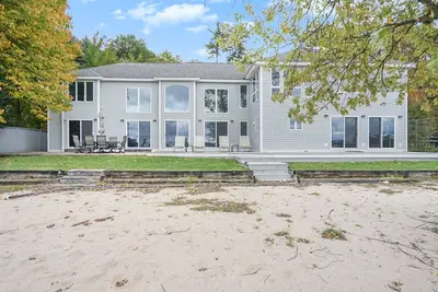 Image de Maison au bord du lac de luxe