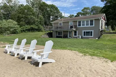 Image de Mise à jour de la maison du lac sur le lac White Sand; Idéal pour les familles