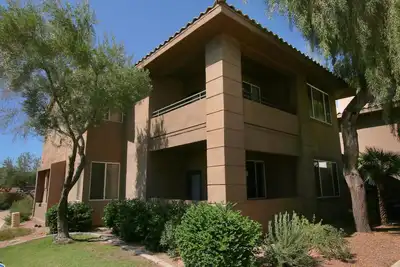 Image de Resort Style Vive À Son Meilleur! ! ! Aucune EXPÉDITION DÉPLACÉE Dans Ce Condo De Luxueux.