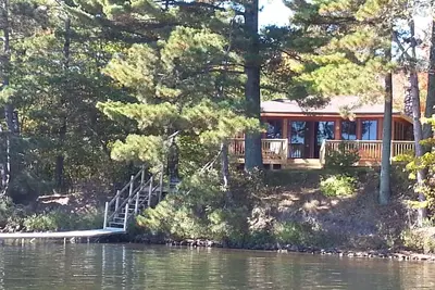 Image de Lac Courte Oreilles *** Nouvellement rénové Waterfront Pieds Cottage De The Lake