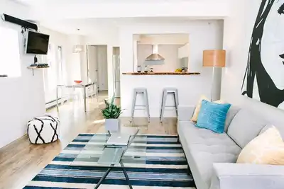 Image de Super Central, Lux spacieux 2br, 2 salles de bain