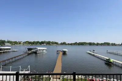 Image de Escapade sur le lac Clear sur l'eau avec quai privé - baisse de prix pour 2019