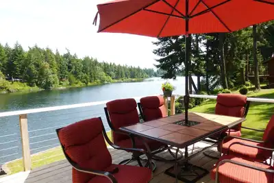 Image de Escapade au bord du lac! (Rabais hebdomadaires disponibles) *