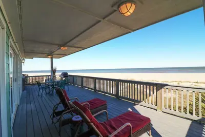 Image de Private Oceanfront 5 Bdrm Beach House. Vous ne pouvez pas vous rapprocher de la plage! !