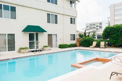 Image de Magnifique condo de luxe, meilleur emplacement au bord de la mer Va Beach