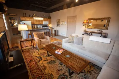 Image de Main Street par Academy Gift Shop