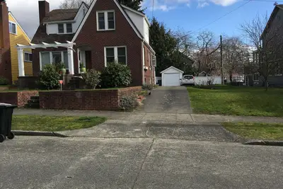 Image de Appartement spacieux dans le quartier branché de Ballard Tudor