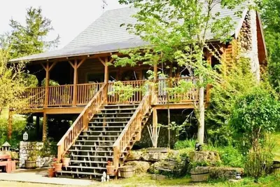 Image de Maison d'hĂ´tes Rocky Waters Vineyard / Winery Ă Hanovre Il