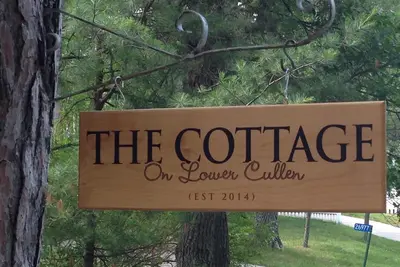 Image de Cottage de Charme, 6 couchages +, la famille, 550 Acre Lake, 2. 5 heures N de villes